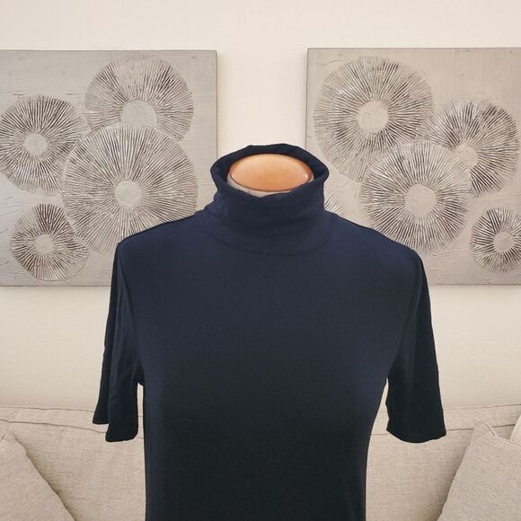 Michael Kors Mock-Neck Solid Jersey Top - size Medium in Black - Picture 3 of 12